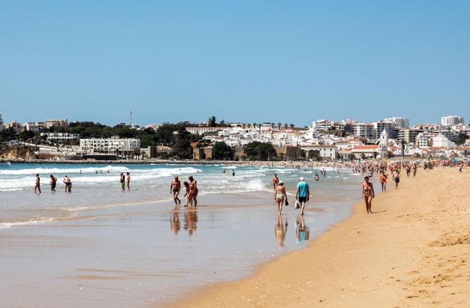 Dona Ana Lagos